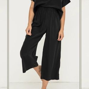 NWOT Elizabeth Suzann Black Silk Florence Pants